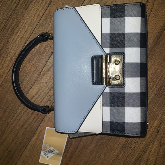 Michael Kors Handbags - Michael kors crossbody purse
